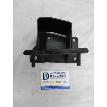 STAFFA SUPPORTO MOTORE FIAT PANDA 141 650 BIRTH 5072 - FIAT 5954646