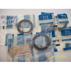 PARAOLIO MOZZI RUOTA BEDFORD OPEL / 6364489