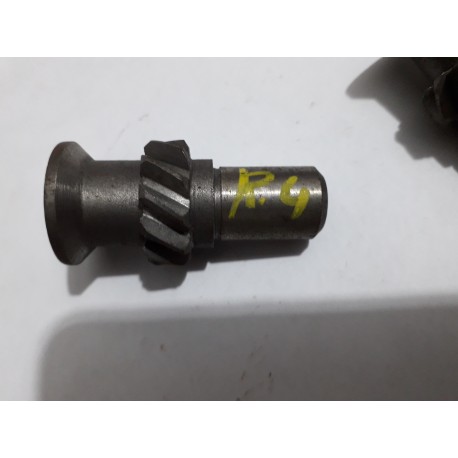 INGRANAGGIO POMPA OLIO RENAULT 4 5 6 ORIGINALE 555685000
